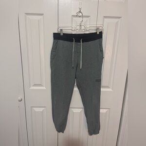 Vuori Laguna Jogger Heathered Grey Medium